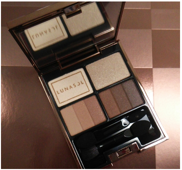 ���i�\���̃N���X�}�X�R�t���̂��\��͂�����y2019�N�ŐV�Łz